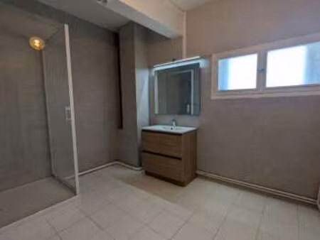 location maison aux ponts-de-cé (49130) : à louer / 83m² les ponts-de-cé