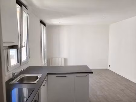 studio de 22.89m² - chaville centre ville