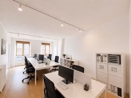 location bureaux 82 m²