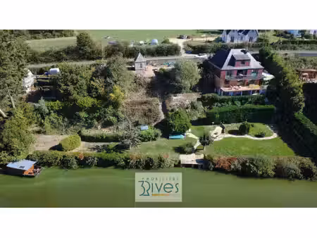 maison avec vue imprenable sur la rivière
