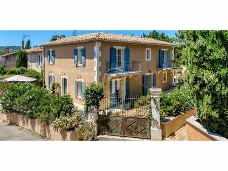 maison avec piscine roussillon (84)