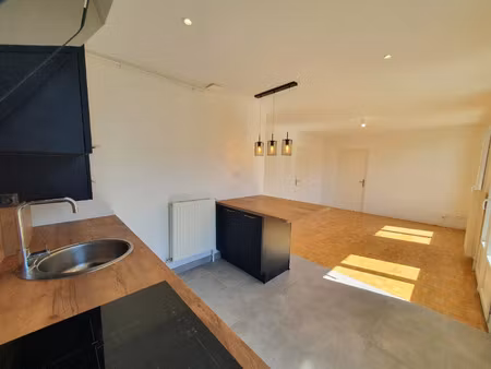 location appartement 2 pièces 42 m² à saint-égrève (38120)
