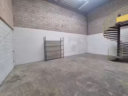 location entrepôt moussy-le-neuf 77230 155m²