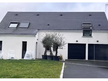 superbe maison à louer à chancay avec garage double !