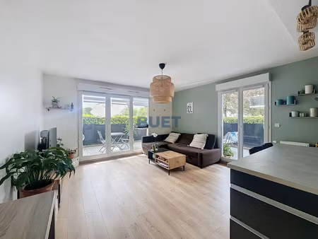 t3 quetigny - terrasse de 35 m2