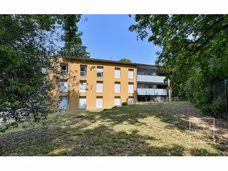appartement saint germain au mont d'or  90 m2  3 chambres  terrasse  garage