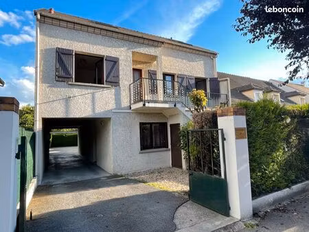 charmant appart f4 - 85m2 - gare rer à 1 min