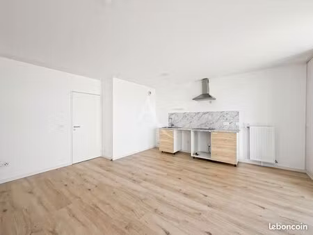 appartement 4 pièces 79 m²