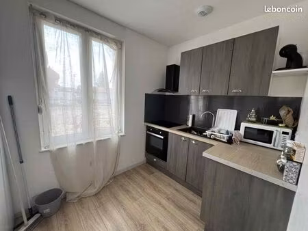 appartement f2 - 54 m2 avec cour