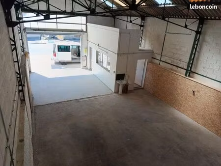 entrepôt + bureau 110 m2 à louer