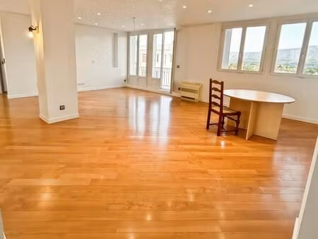 appartement 4 pièces 79 m²