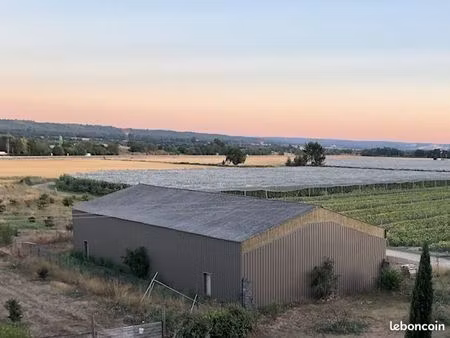 manosque loue hangar stockage 300m2/695/mois