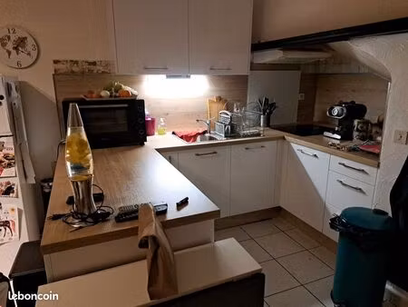 loue oraison centre maison de village 58m2