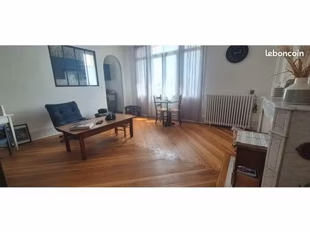 appartement sur les hauteur de dieppe dans un bel immeuble