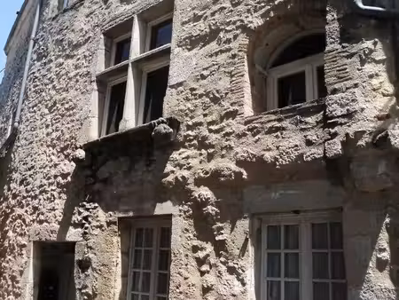 charmant t3 dans maison classé remarquable