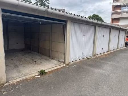 garage lens
