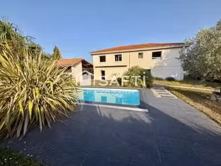 vente maison piscine à françois (79260) : à vendre piscine / 177m² françois