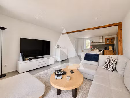 a vendre exclusivement chez sixieme avenue aix les bains
