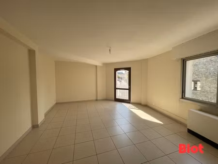 a vendre chez blot immobilier - vern sur seiche - t2 - 51m²