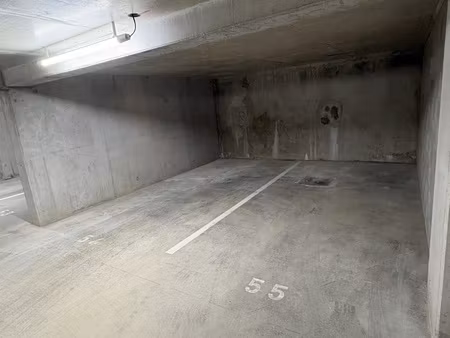 garage double fermé - quartier monselet  place anatole franc