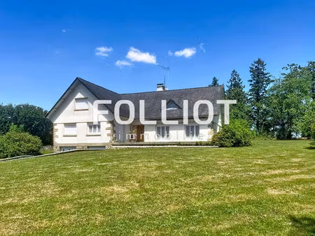 maison spacieuse 12 pièces à vendre à maen roch  saint-brice-en-coglès