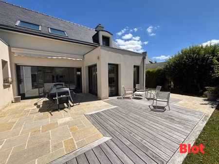 a vendre blot immobilier - maison familiale grand jardin orgeres centre ville