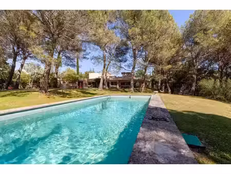 vente maison 9 pièces 400 m² puyloubier (13114)