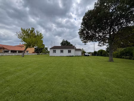 maison de plain - pied - 80 m2   couffinal 31250