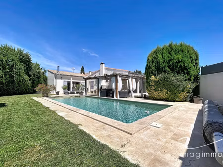 magnifique villa t6 de plain-pied avec jardin de 1350 m2  pi