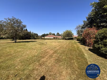 terrain constructible de 918 m² à beaune-les-mines  limoges
