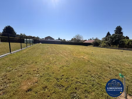 terrain constructible de 925 m² à beaune-les-mines  limoges