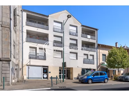appartement t3  accès pmr  ascenseur  garage et balcons sain