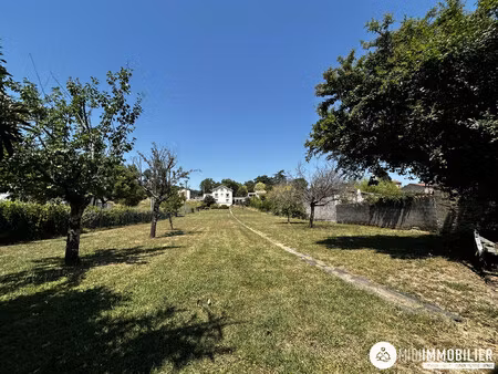 terrain plat a construire de 782 m2
