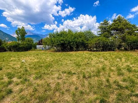 terrain constructible à vendre