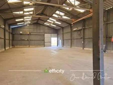 vente bureaux et commerces à ploumagoar (22970) : à vendre / 480m² ploumagoar