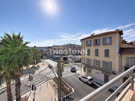 cagnes-sur-mer - 3 p lumineux - terrasse d'angle - vue château