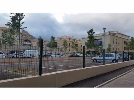 garage/parking