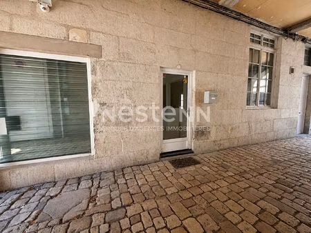 local commercial ou professionnel à vendre à chaumont  plus de 40m2