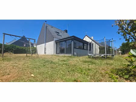 maison trignac centre 6 pièces 120 m2  pièce de vie de 67m²  3 chambres 1 bureau  jardin c
