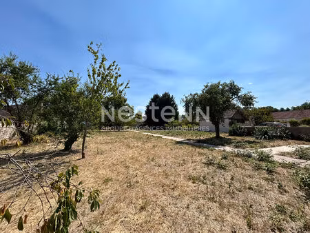 terrain de 1286m² clos et constructible sur la commune de chabris (indre 36)