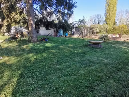 vente terrain 697 m²