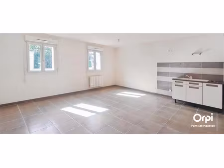 location appartement 2 pièces 47.63 m² à sacy-le-grand (60700)  640 €