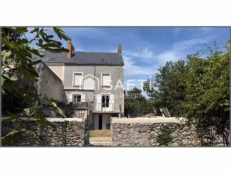 maison de bourg 3 chambres  studio et jardin