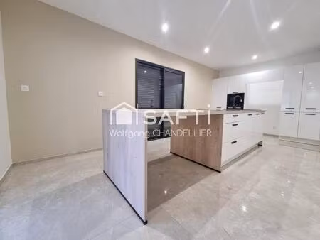 maison de plain pied construite en 2022.