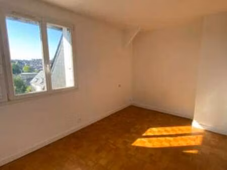 location appartement 2 pièces à mayenne (53100) : à louer 2 pièces / 41m² mayenne