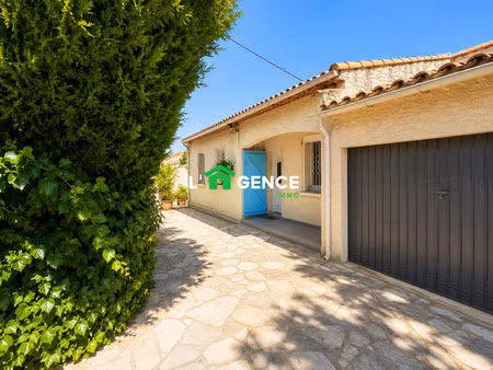 maison de plain-pied avec piscine et jardin – port-de-bouc