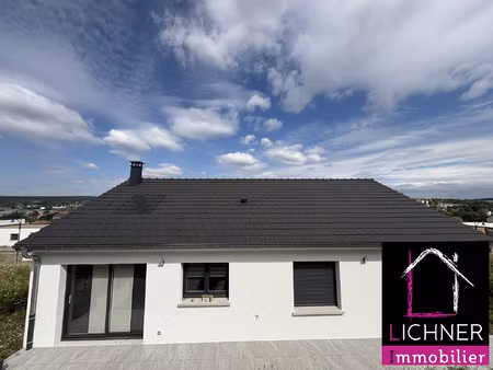 maison familiale 6 pièces avec jardin aménagé et vue panorami