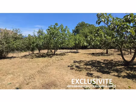 vente terrain 900 m2 à aoste