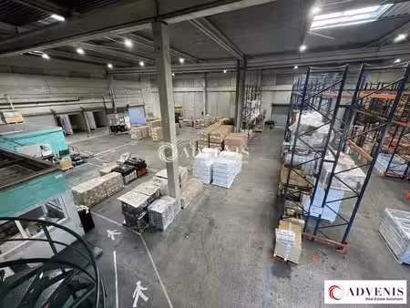 location entrepôt bruges 33520 1780m²