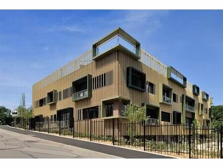 location bureau ecully 965 m²